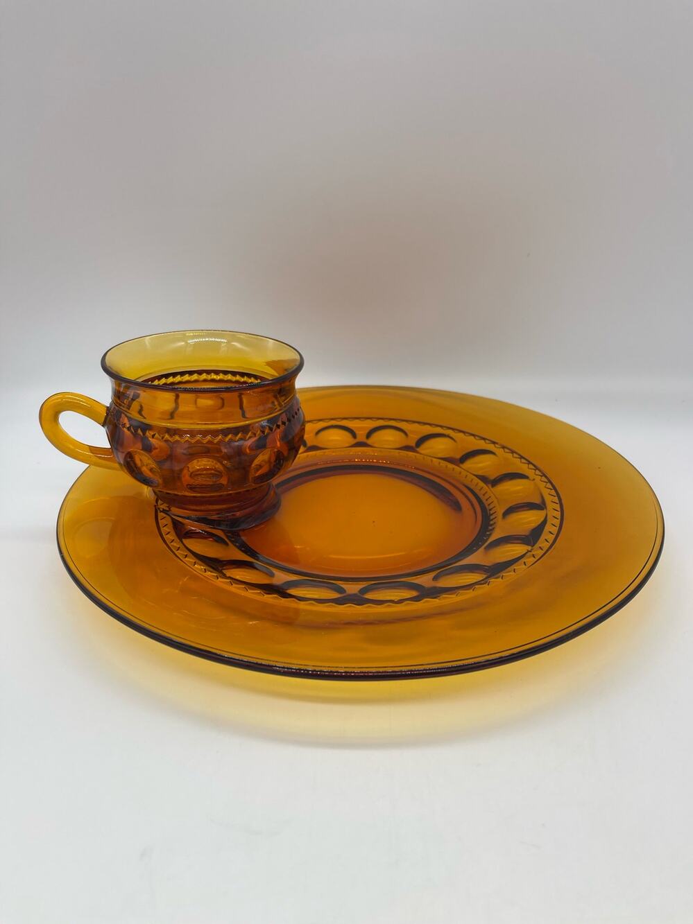 Indiana Glass Amber King's Crown Thumbprint 2 Snack Plates with 2 Cups